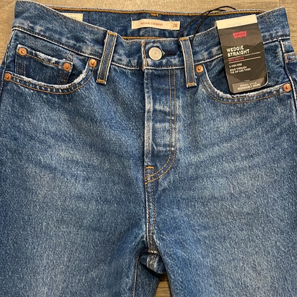Wedgie straight leg Levi’s women’s jeans size 26 - Picture 2 of 5